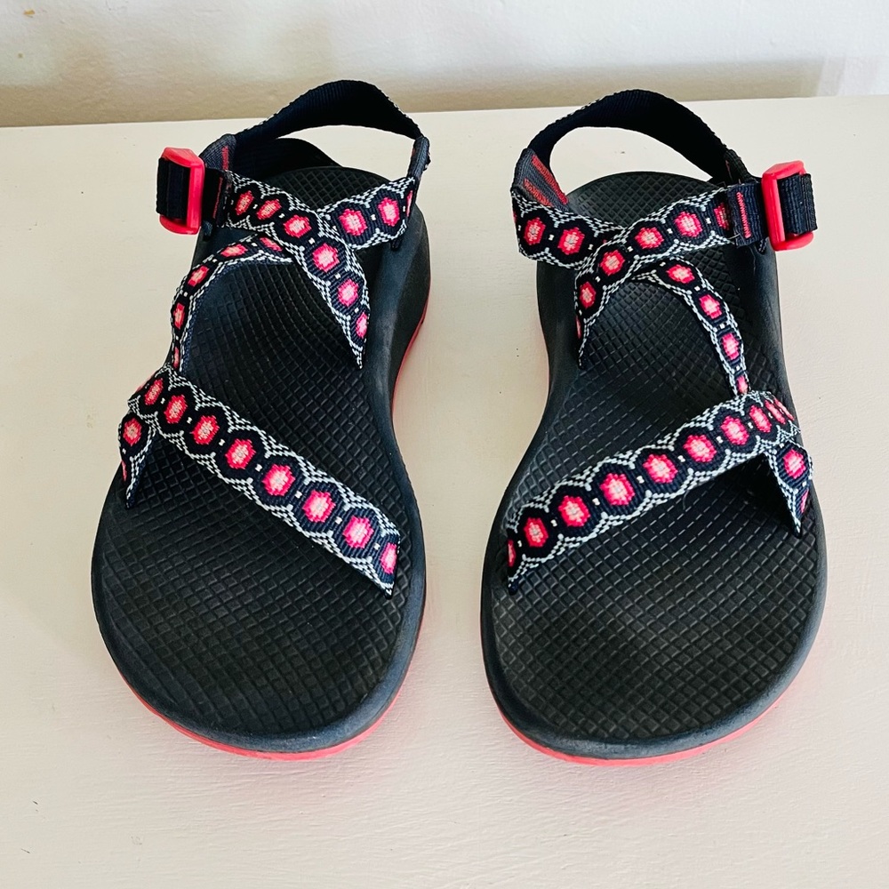 CHACO WOMEN'S SIZE 8 Z1 CLOUD MARQUISE PINK SANDAL